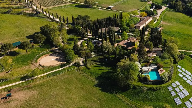 Italy - spin winera